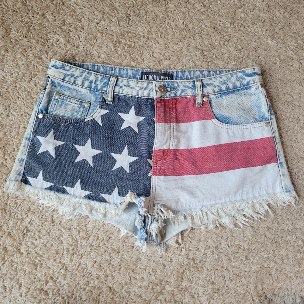 Liquor 'N Poker Patriotic Women's Jean Shorts Size 14 Red White Blue Stars